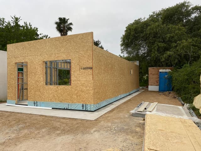 Foto de una casa construida en steel por DR construcciones en seco