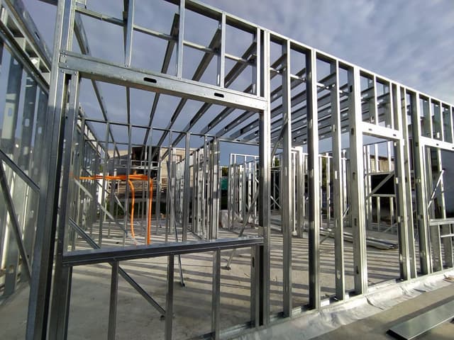 Foto de una casa construida en steel por DR construcciones en seco